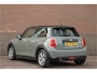 MINI Cooper 1.5 Business, 65.000km NAP, Half leder, Keyless, PDC, Climate control, Navigatie, Cruise control.