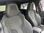Peugeot 2008 1.2 PureTech 130PK GT Pack EAT8 Panorama elektrisch schuifkanteldak, luxe Alcanrara bekleding met stoelverwarming, Full led verlichting en een afneembare trekhaak