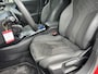 Peugeot 2008 1.2 PureTech 130PK GT Pack EAT8 Panorama elektrisch schuifkanteldak, luxe Alcanrara bekleding met stoelverwarming, Full led verlichting en een afneembare trekhaak