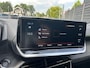 Peugeot 2008 1.2 PureTech 130PK GT Pack EAT8 Panorama elektrisch schuifkanteldak, luxe Alcanrara bekleding met stoelverwarming, Full led verlichting en een afneembare trekhaak