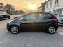 Kia Venga 1.4 CVVT Edition, Schuif/kanteldak, Achteruitrijcamera, Navigatie, Trekhaak