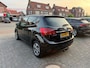 Kia Venga 1.4 CVVT Edition, Schuif/kanteldak, Achteruitrijcamera, Navigatie, Trekhaak
