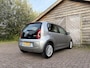 Volkswagen Up! 1.0 high up! BlueMotion | Airco | Cruise | Parkeersensoren | Lichtmetalen velgen | Nieuwe banden | Hele mooie auto!!