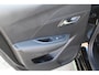 Peugeot 208 Allure | Elektrische parkeerrem | Extra getinte achterste zijruiten en achterruit | Extra getinte achterste zijruiten en achterruit