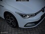 Volkswagen Golf 1.5 eTSI Style stoelvwr, Memory, IQ, Carplay, ACC