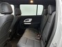 Mercedes-Benz GLB 250+ Business Solution AMG 7p. 85.5 kWh | Premium pakket | Winterpakket | Nightpakket | GUARD 360° | Trekhaak | Vast panoramadak | Smartphone integratie | Sfeerverlichting | Sierelementen in aluminium | 19” vijfspaaks lichtmetalen AMG-velgen |