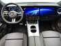 Mercedes-Benz GLB 250+ Business Solution AMG 7p. 85.5 kWh | Premium pakket | Winterpakket | Nightpakket | GUARD 360° | Trekhaak | Vast panoramadak | Smartphone integratie | Sfeerverlichting | Sierelementen in aluminium | 19” vijfspaaks lichtmetalen AMG-velgen |