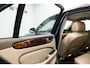 Jaguar XJ 4.2 V8 Executive Fiscale waarde € 6.000,-