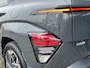 Hyundai Kona 1.6 GDI 141pk HEV N-Line | Premium audio | 360 camera | Bestuurdersstoel met geheugen | Adaptive cruise control | Dodehoek detectie | Full LED koplampen | Stoelverwarming | Stoelventilatie | Stuurverwarming