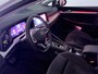 Volkswagen Golf 1.0 eTSI Life Business Automaat - Navigatie - ACC - Stoelverwarming - PDC - Sfeerverlichting - LED