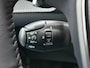 Peugeot 208 Hybrid 100 e-DCS6 Allure Automaat | Cruise control | Voor en achter parkeersensoren | Apple carplay & Android auto | Airco