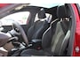 Peugeot 208 1.2 PureTech GT Pack | 17" lichtmetalen velgen "Jordaan" incl. plaatsbesparend reservewiel | Anti doorSlip Regeling | Autonomous Emergency Braking