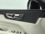 Volvo XC60 T6 Plug-in hybrid Plus Bright | Trekhaak | Panoramadak | 21 inch LM | PDC V+A + Camara | Lederen bekleding | BLIS | Getint en gelaagd glas achter |