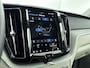 Volvo XC60 T6 Plug-in hybrid Plus Bright | Trekhaak | Panoramadak | 21 inch LM | PDC V+A + Camara | Lederen bekleding | BLIS | Getint en gelaagd glas achter |