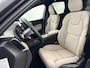 Volvo XC60 T8 Recharge Ultra Dark | 21" | Luchtvering | Getint glas | Panoramadak | Harman Kardon | Full LED | Head-Up | 360 Camera | Elektr. verst. Stoelen | Adaptieve Cruise | BLIS