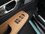 Volvo V60 T8 Plug-in hybrid AWD Ultra Dark HEICO | Custum Wrap | 21" | Extra getint glas | Full-LED koplampen | HEICO SPORTIV achterskirt met sporteinddemper
