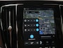 Volvo V60 T8 Plug-in hybrid AWD Ultra Dark HEICO | Custum Wrap | 21" | Extra getint glas | Full-LED koplampen | HEICO SPORTIV achterskirt met sporteinddemper