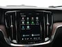 Volvo V60 T8 Plug-in hybrid AWD Ultra Dark HEICO | Custum Wrap | 21" | Extra getint glas | Full-LED koplampen | HEICO SPORTIV achterskirt met sporteinddemper
