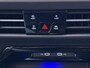Volkswagen Golf 1.4 eHybrid Style Automaat - IQ light - Navigatie - Trekhaak - Camera - ErgoActive stoel - Stoelverwarming