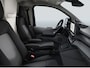 Volkswagen e-Transporter 32 L1H1 Bulli 71 kWh | 12-V aansluitingen in de middenconsole en bij de D-stijl in de laadruimte | Achterdeuren zonder ruit | Afvalcontainer in de passagiersdeur