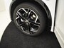 Volkswagen Tiguan 1.5 eHybrid R-Line 272pk | Elekt. Trekhaak l Panodak | Harman Kardon | Leder l Head up display | Dodehoekdetectie | 360 Camera | 19"LMV l Black Style