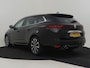 Renault Megane Estate 1.3 TCe R.S. Line 157pk | Trekhaak | Head up display | Bose audio | Navigatie | Stoelverwarming | Keyless | Led koplampen | Privacy glass | 17"LMV