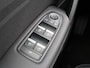 Renault Captur E-Tech full hybrid 145pk Esprit Alpine | Adaptive cruise control | Climate control | Stuurverwarming | Lichtmetalen velgen 19'' | Parkeersensoren Voor / Achter |