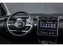Hyundai Tucson 1.6 T-GDI 265pk PHEV Comfort Smart 4WD Automaat | Trekhaak | LED | Camera | 19'' Lichtmetaal | Airco achter | Adaptieve cruise | Stoelverwarming | Elec. achterklep