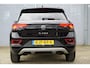 Volkswagen T-Roc 1.0 TSI 115pk Life Edition | Dodehoekdetectie | Navigatie | Stoelverwarming