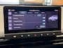 MG MG4 ELECTRIC LUXURY LONG RANGE 204 PK 64 KWH FABRIEKGARANTIE TOT 2031 !!! NAVIGATIE ADAPTIVE CRUISE CONTROL APPLE CARPLAY/ANDROID 360 CAMERA STOEL EN STUURVERWARMING DODEHOEKSENSOREN RIJSTROOKSENSOREN KEYLESS GO ZEER MOOI !!