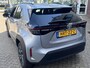 Toyota Yaris Cross 1.5 Hybrid 115 First Edition FACELIFT NL-AUTO 17'' LM-VELGEN BLIND SPOT SENSOREN STOEL-STUURWIEL VERW APPLE/ANDROID KEYLESS AD-CRUISE BLUETOOTH