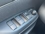 Toyota Yaris Cross 1.5 Hybrid 115 First Edition FACELIFT NL-AUTO 17'' LM-VELGEN BLIND SPOT SENSOREN STOEL-STUURWIEL VERW APPLE/ANDROID KEYLESS AD-CRUISE BLUETOOTH