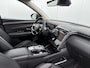 Hyundai Tucson 1.6 T-GDI MHEV Comfort Smart / Android Auto/Apple Carplay / Lederen Bekleding / Navigatie / Climate Control / Camera / Cruise Control / Draadloze Telefoonlader / Elektrische Stoel / Stoelverwarming / Lane Assist / Krell Audio / DAB /