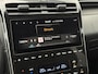 Hyundai Tucson 1.6 T-GDI MHEV Comfort Smart / Android Auto/Apple Carplay / Lederen Bekleding / Navigatie / Climate Control / Camera / Cruise Control / Draadloze Telefoonlader / Elektrische Stoel / Stoelverwarming / Lane Assist / Krell Audio / DAB /