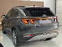 Hyundai Tucson 1.6 T-GDI HEV Comfort 230 PK Automaat / Navigatie full map / Camera / Cruise control / Climate control