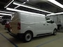 Peugeot e-Expert EV L2 75 kWh | Navi | Airco | Camera | Cruise control | DAB | Bankje | PDC achter | Lat om lat |