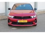 Opel Astra 1.2 Turbo Hybrid Ultimate AUTOMAAT / Navigatie / 360 Camera / Stuur -en Stoelverwarmd / Panorama / Matrix LED / PDC V+A / Keyless /