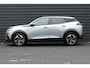 Peugeot 2008 1.2 PURETECH 130PK ALLURE PACK / NAVI / CLIMA / LED / PDC / 17"LMV / CAMERA / AFN. TREKHAAK / KEYLESS / WINTERPAKKET / BLUETOOTH / ADAPT. CRUISECONTROL / 2E EIGENAAR / SCHITTERENDE STAAT !!