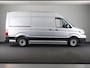 Volkswagen Crafter 35 2.0 TDI L3H3 Highline EURO VI 140 pk Automaat | Verlengde garantie | Navigatie | Trekhaak | Parkeersensoren | Achteruitrijcamera |