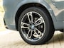 BMW IX2 eDrive20 M-Sport - Pano - Trekhaak - Memoryzetel - Stuurwiel Verwarmd