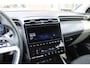 Hyundai Tucson 1.6 T-GDI PHEV Comfort Smart 4WD | Stoelverwarming voor| Stuurwielverwarmig | Navigatie | Climate Control | Achteruitrijcamera | Airco (automatisch) | Apple Carplay/Android Auto|telefoonintegratie premium