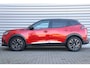 Peugeot 2008 1.2 PURETECH 155PK GT PACK AUTOMAAT / NAVI / LEDER / CLIMA / PDC / 18" LMV / CAMERA / PANO. DAK / FOCAL AUDIO / KEYLESS / FULL-LED / FULL OPTIONS !!