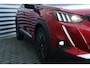 Peugeot 2008 1.2 PURETECH 155PK GT PACK AUTOMAAT / NAVI / LEDER / CLIMA / PDC / 18" LMV / CAMERA / PANO. DAK / FOCAL AUDIO / KEYLESS / FULL-LED / FULL OPTIONS !!