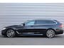BMW 5-Serie Touring 530e 292PK X-DRIVE HIGH EXECUTIVE M-SPORT / NAVI / LEDER / LASER-LED / CLIMA / PDC / 19" LMV / CAMERA / KEYLESS / HARMAN KARDON / PANO. DAK / WEGKLAP. TREKHAAK / WINTERPAKKET / ADAPT. CRUISECONTROL / NIEUWSTAAT !!