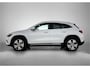 Mercedes-Benz GLA 250 e Plug-In Hybride | Trekhaak | Stoelverwarming | DAB | LED | Parkeerpakket met Camera | Inclusief 24 maanden Mercedes-Benz Certified garantie voor Europa.