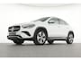 Mercedes-Benz GLA 250 e Plug-In Hybride | Trekhaak | Stoelverwarming | DAB | LED | Parkeerpakket met Camera | Inclusief 24 maanden Mercedes-Benz Certified garantie voor Europa.