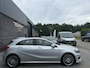 Mercedes-Benz A-klasse 180 Ambition | 2E EIGENAAR | 12MND GARANTIE | NL AUTO | AUTOMAAT | XENON | CRUISE | NAVI | LMV |
