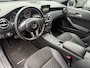 Mercedes-Benz A-klasse 180 Ambition | 2E EIGENAAR | 12MND GARANTIE | NL AUTO | AUTOMAAT | XENON | CRUISE | NAVI | LMV |