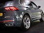 Volkswagen Tiguan 1.5 TSI R-Line Business+ (IQ-LIGHTS, PANO, ADAPTIVE CRUISE, SFEERVERLICHTING, STOELVERWARMING, STUUR VERWARMD)