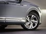 Volkswagen Tiguan 1.5 TSI R-Line Business+ (IQ-LIGHTS, PANO, ADAPTIVE CRUISE, SFEERVERLICHTING, STOELVERWARMING, STUUR VERWARMD)